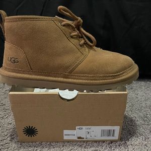 Brown men’s Uggs